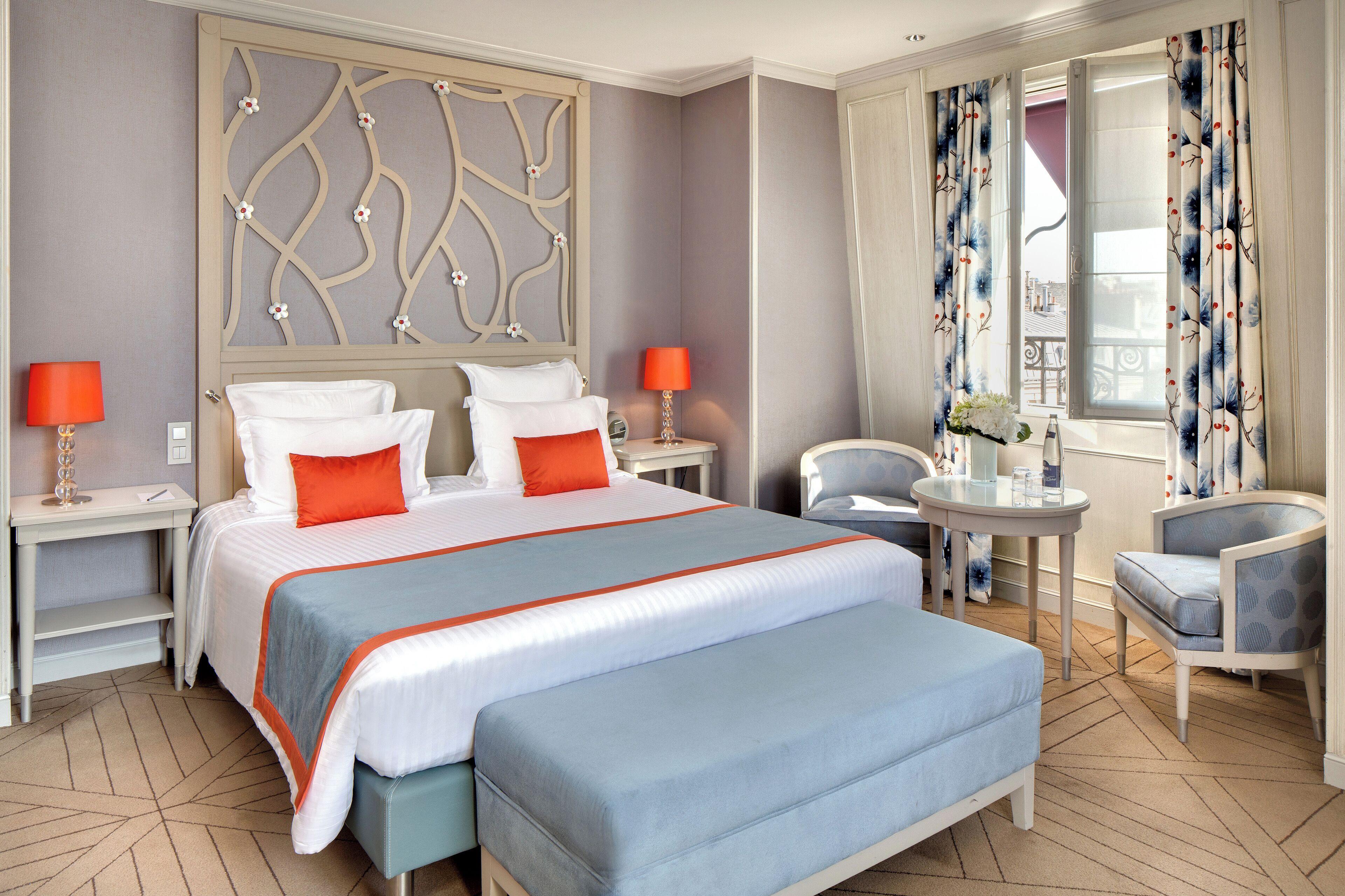 Chateau Frontenac Paris