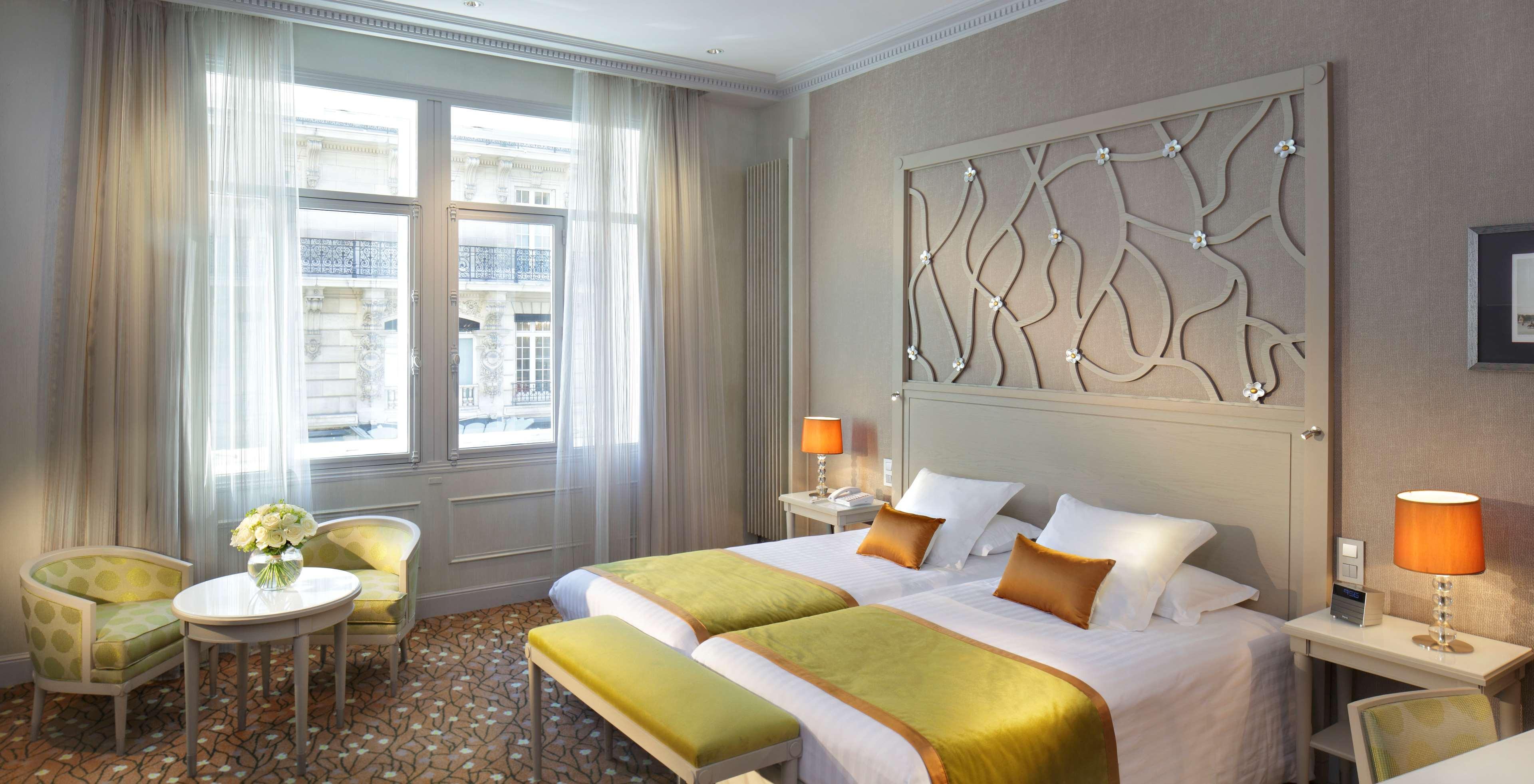 Chateau Frontenac Hotel 4*