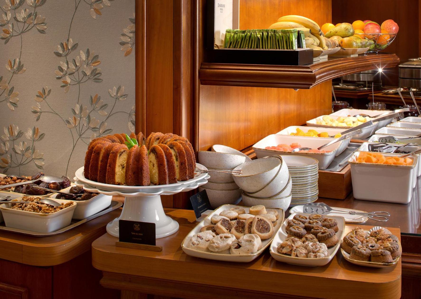 Chateau Frontenac 4* Paris
