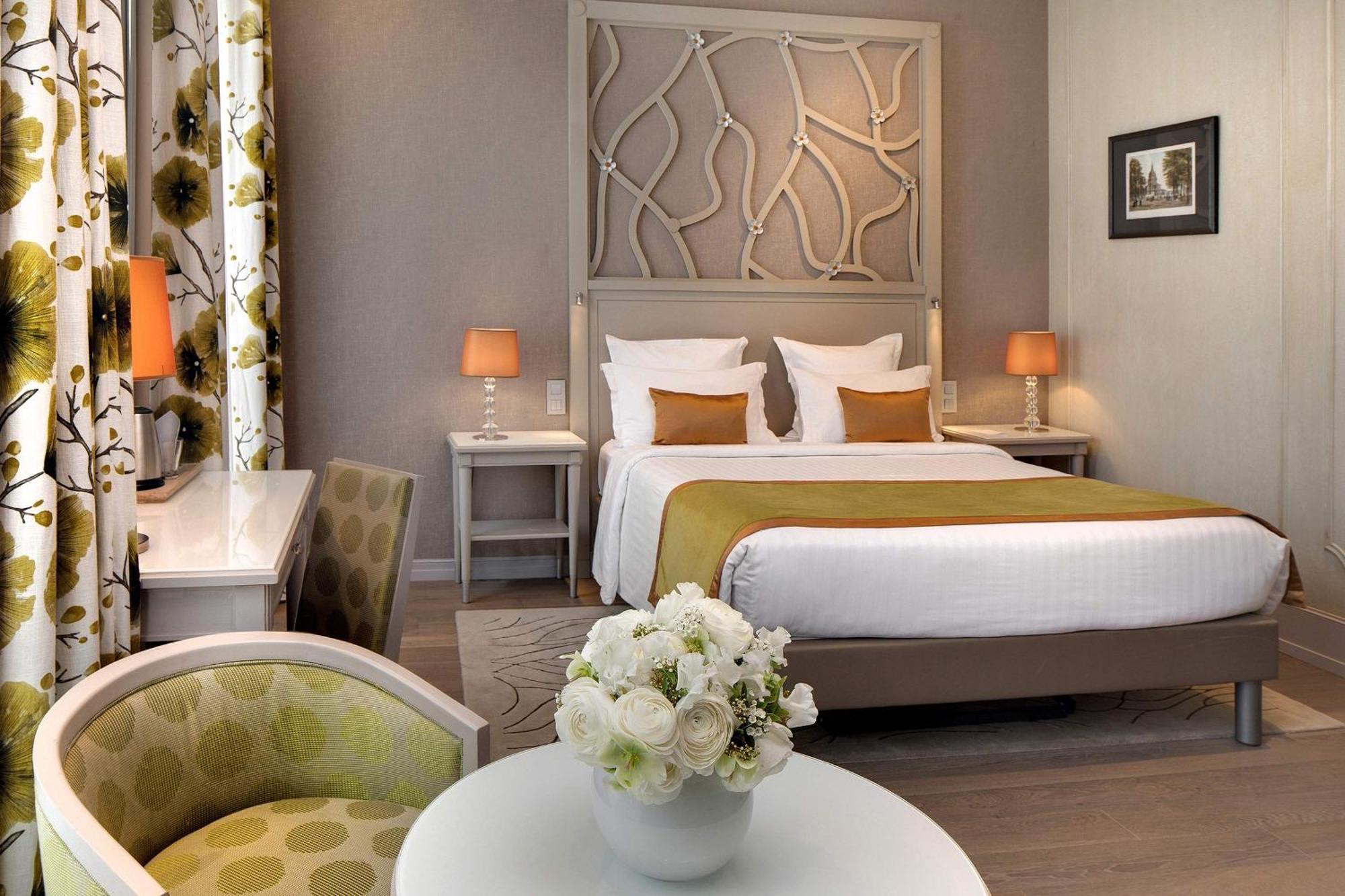 Hotel Chateau Frontenac Paris